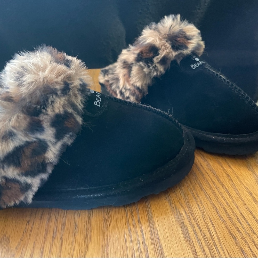Bear paw fuzzy slippers